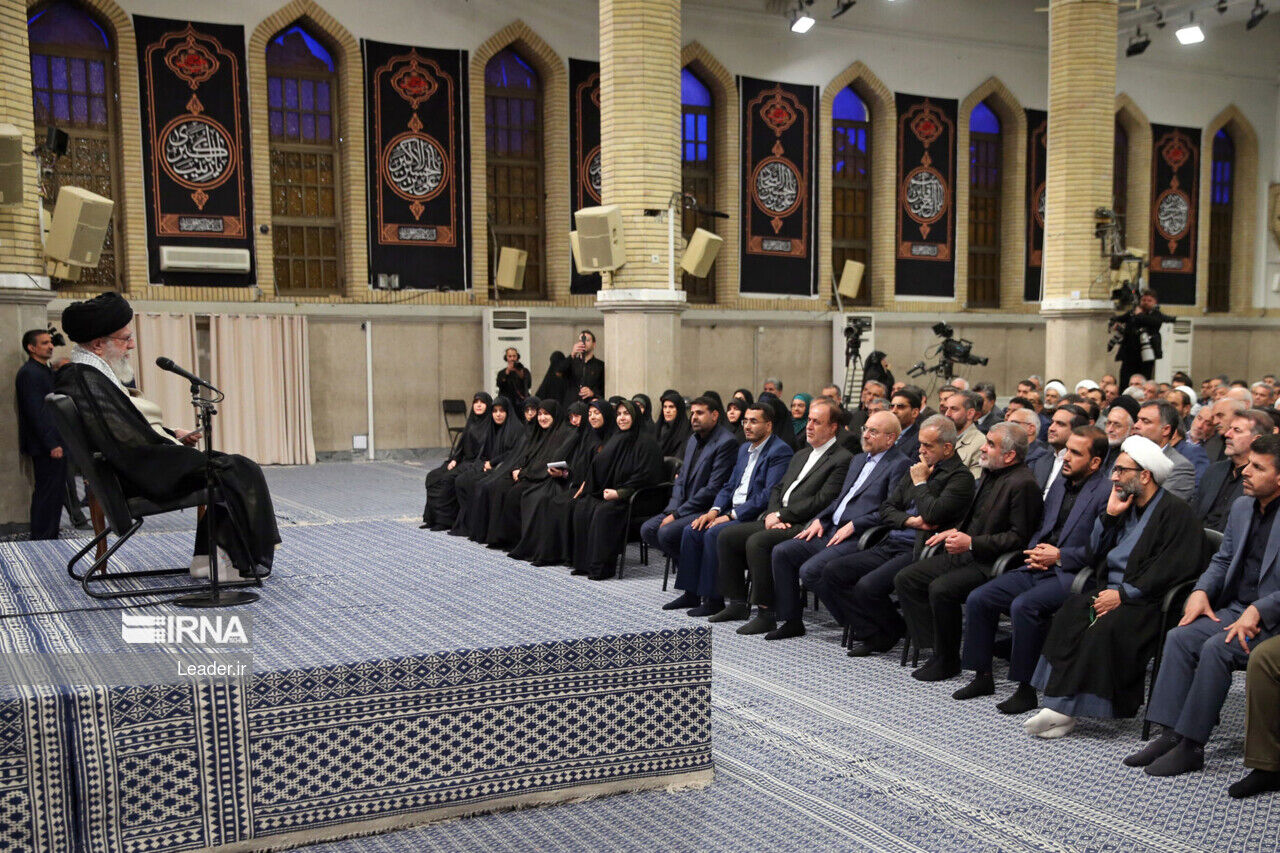 قائد الثورة الإسلامية يستقبل نواب مجلس الشورى الإسلامي الأربعاء القادم