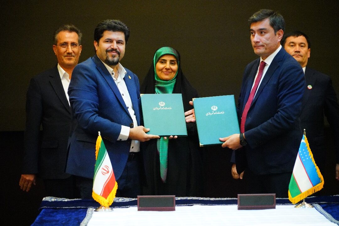 تطوير التعاون في مجال الترانزيت بين إيران وأوزبكستان